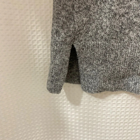 NWOT LOFT Off the Shoulder Sweater - Picture 3 of 4